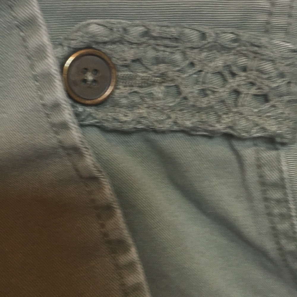 Green jacket. - Picture 3 of 6